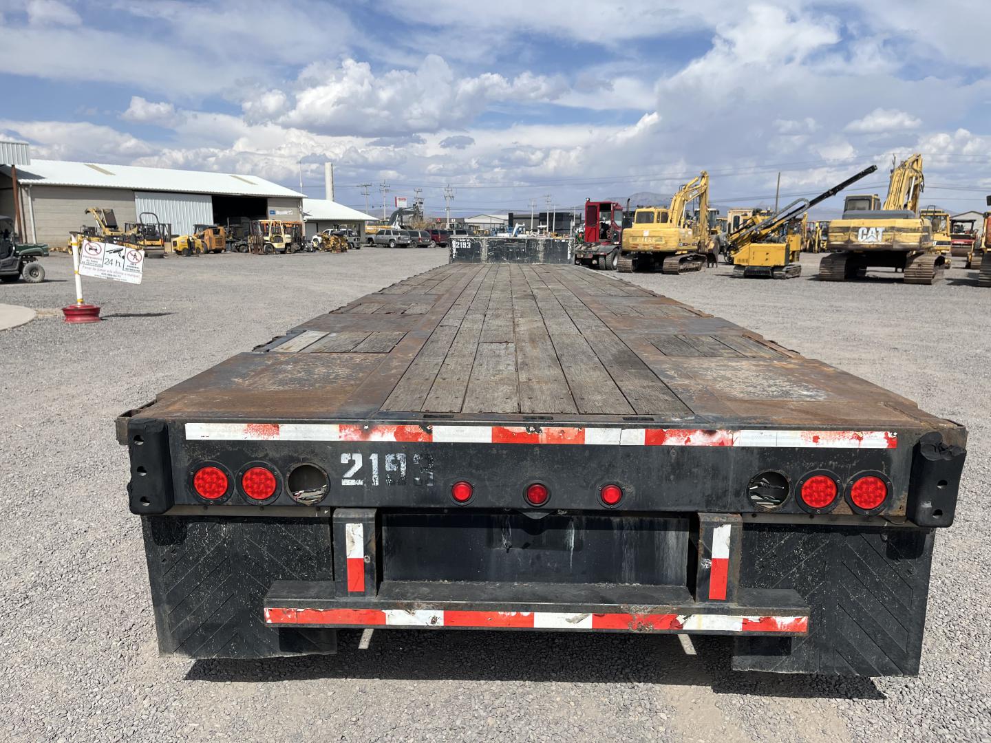 ./imagenes/INVOICE/2019/18090/STEP DECK TRANSCRAFT DTL-3000 (14).JPG